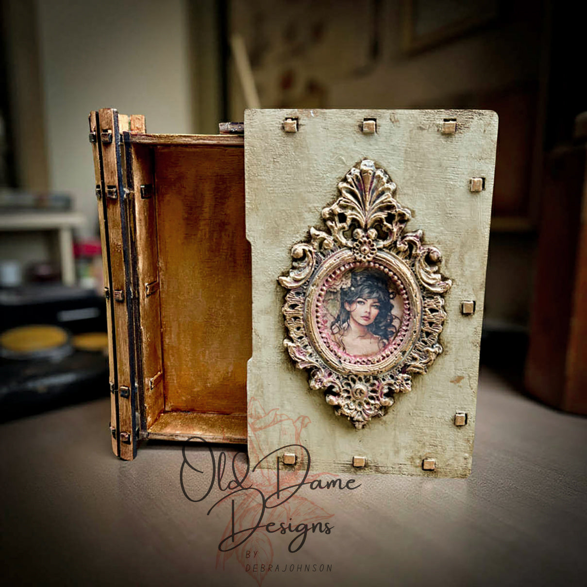 Slider Book Box
