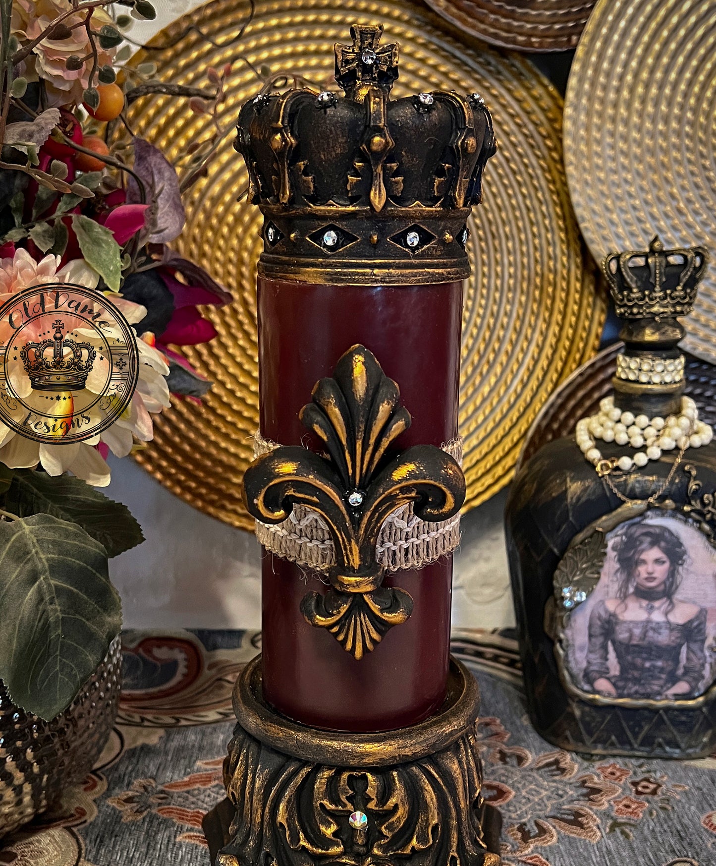 Royal Candle Holder Set