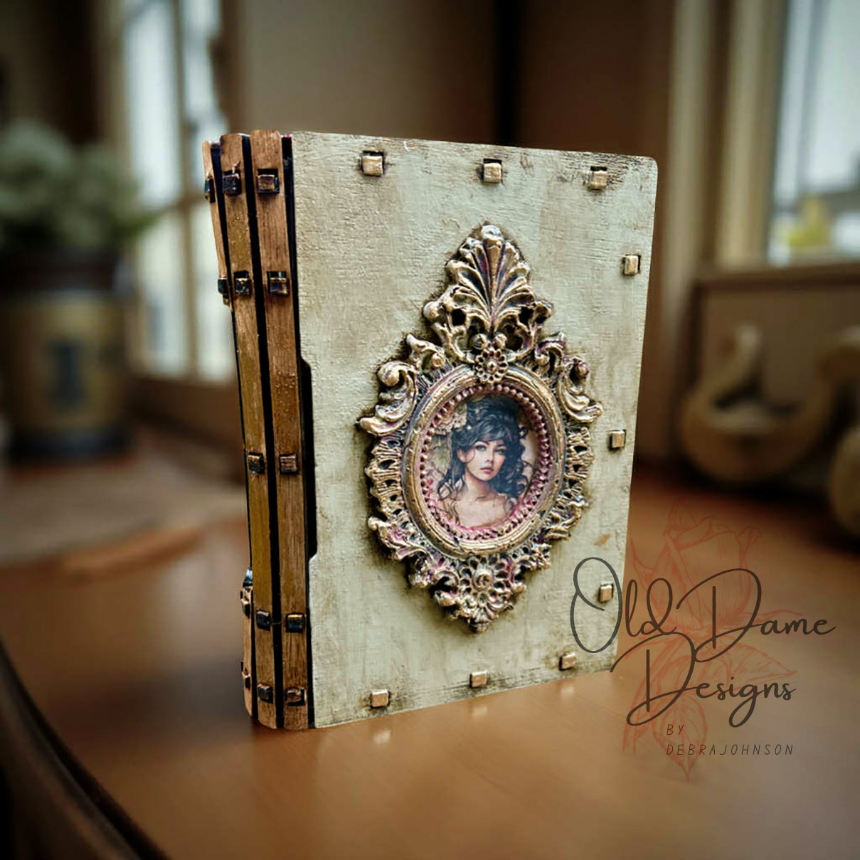 Slider Book Box