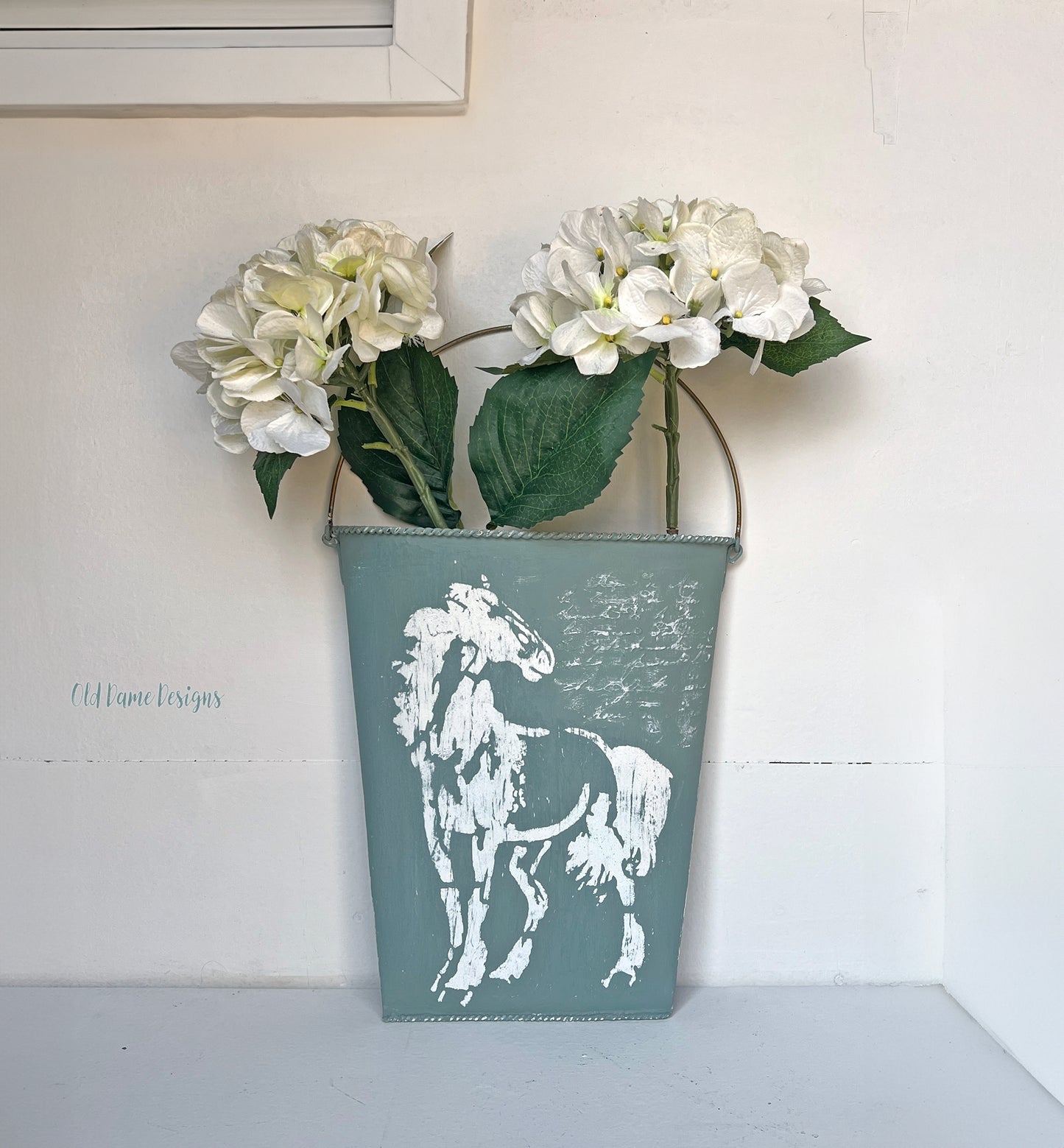 Metal Wall Pocket Spring Summer Planter * Horse Decor *